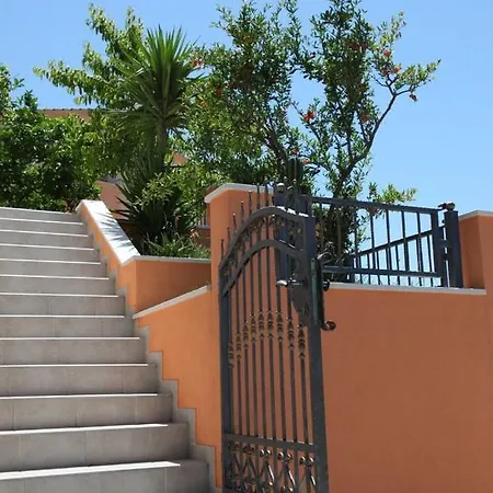 Apartment In With Sea View, Terrace, Air Conditioning, Wifi 849-2
